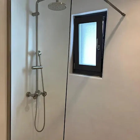 Zetine Aparthotel *