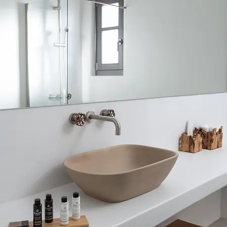 Zetine 公寓式酒店 Síkinos